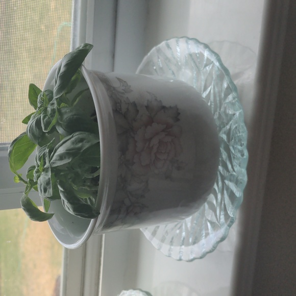 Vintage Mikasa crystal plates - Picture 9 of 11